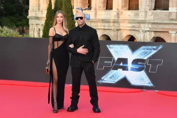 jason statham wife age